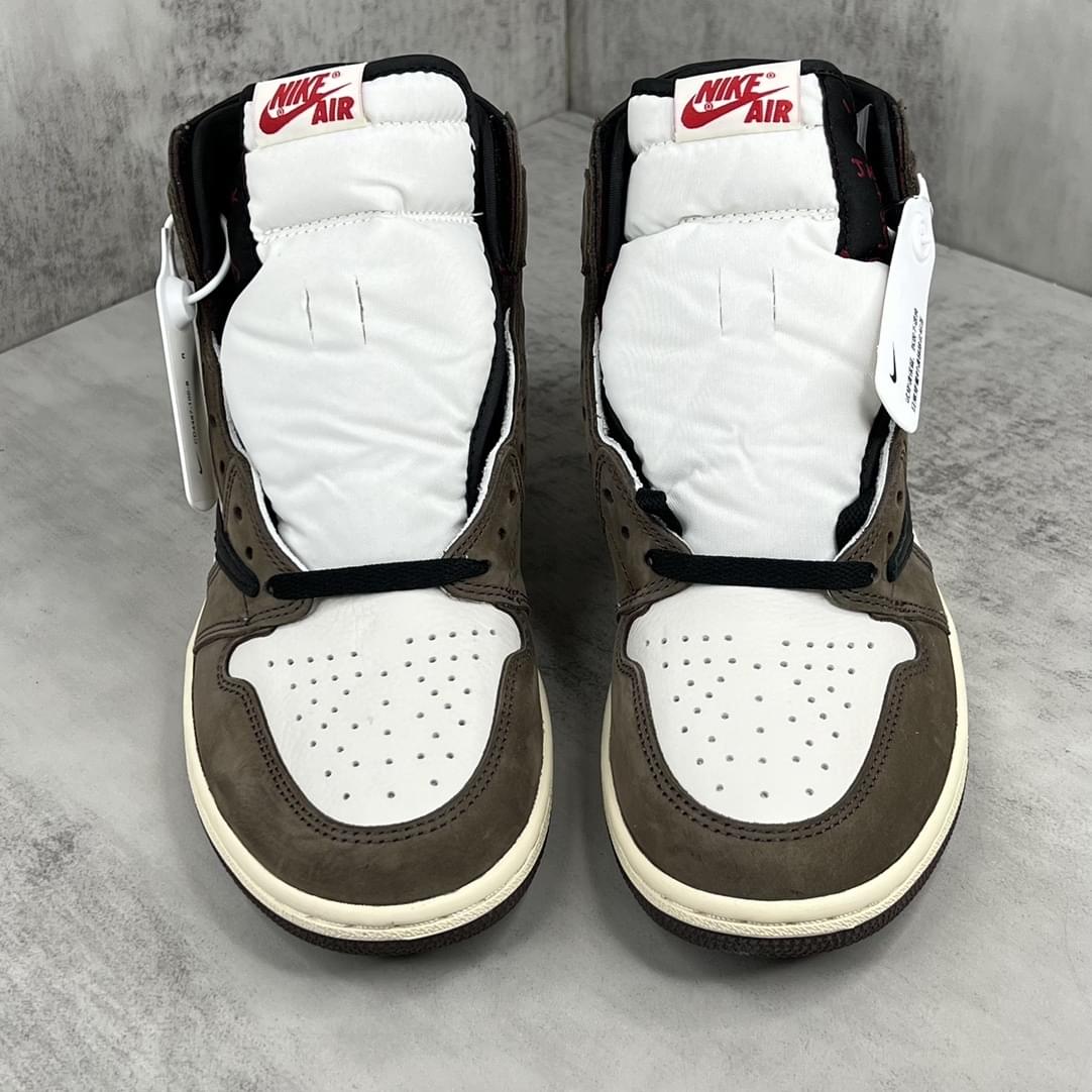 Nike air jordan 1 travis scott mocha